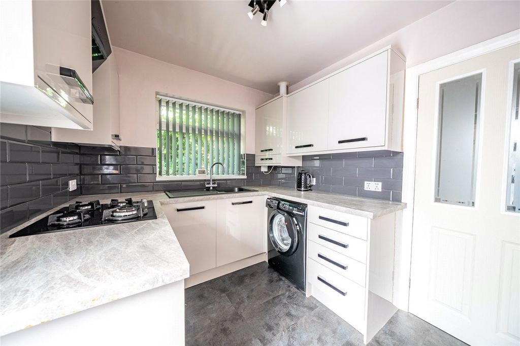 Property photo 3 of 10 Picture No. 09