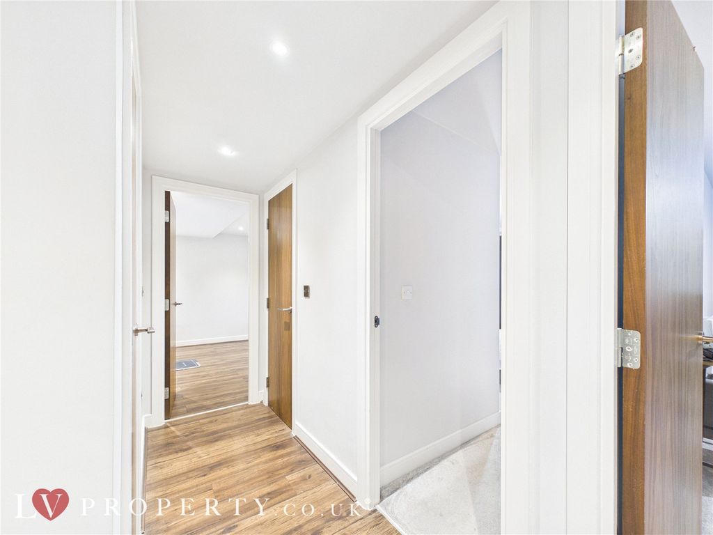 Property photo 3 of 6 Picture No. 05