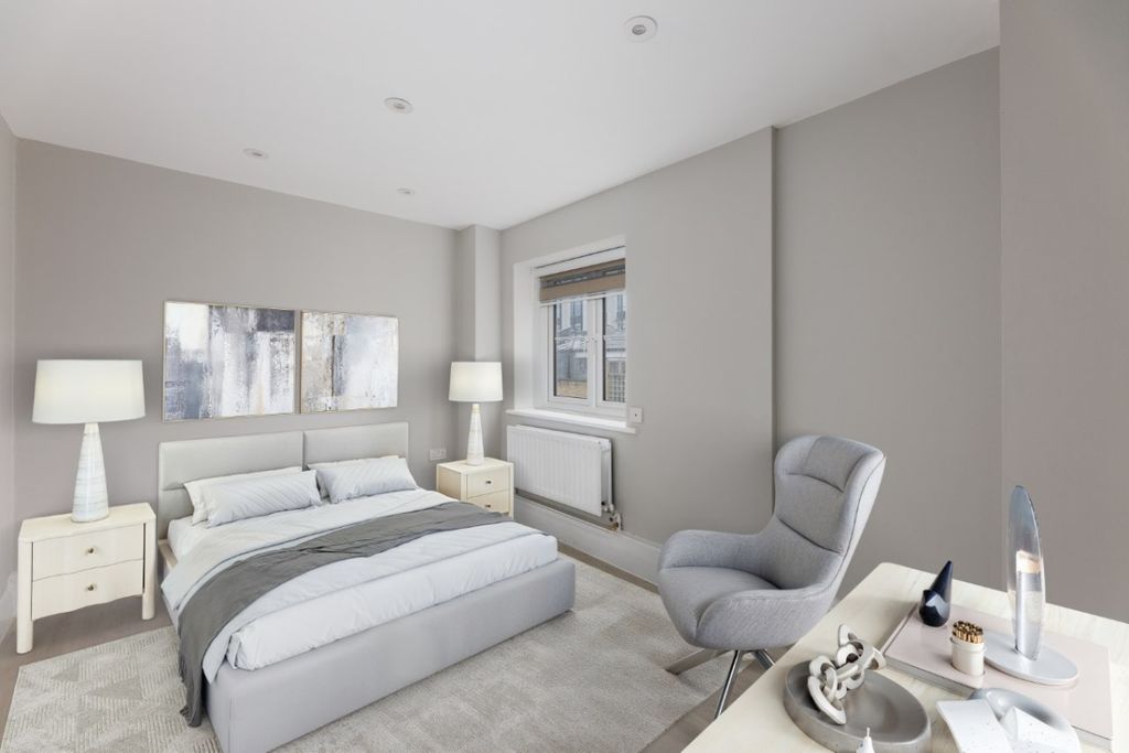Property photo 2 of 7 Wesbourne Grove 3...