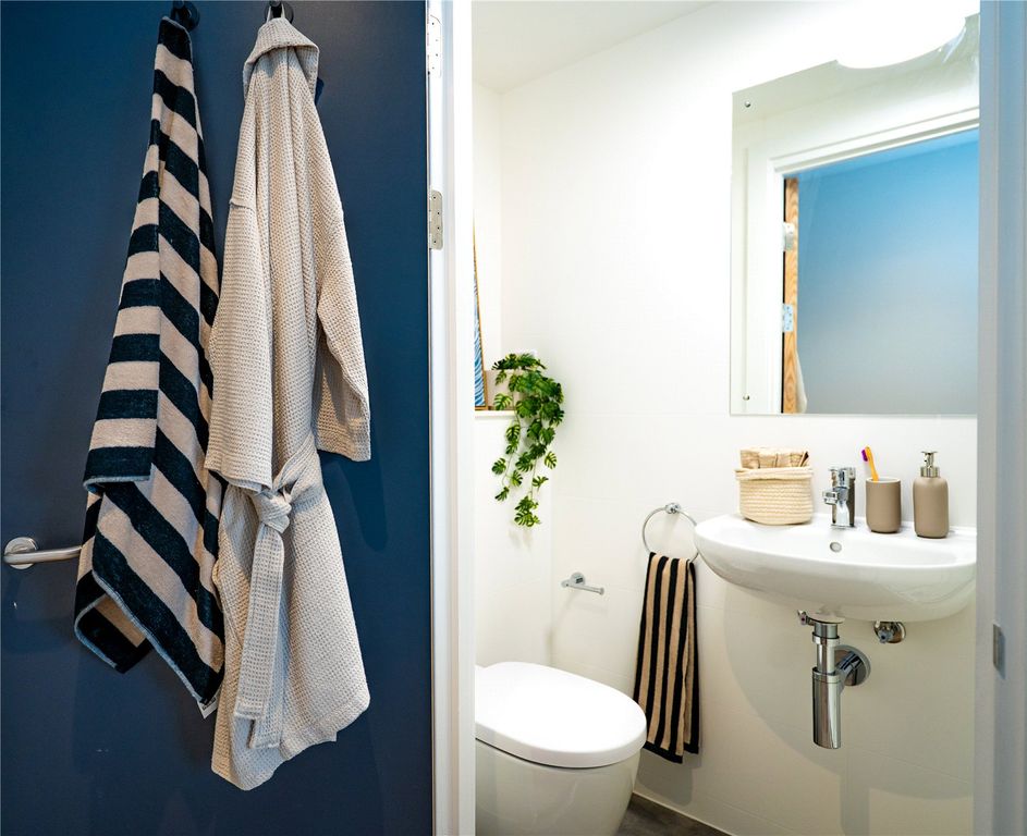 Property photo 3 of 8 Picture No. 06