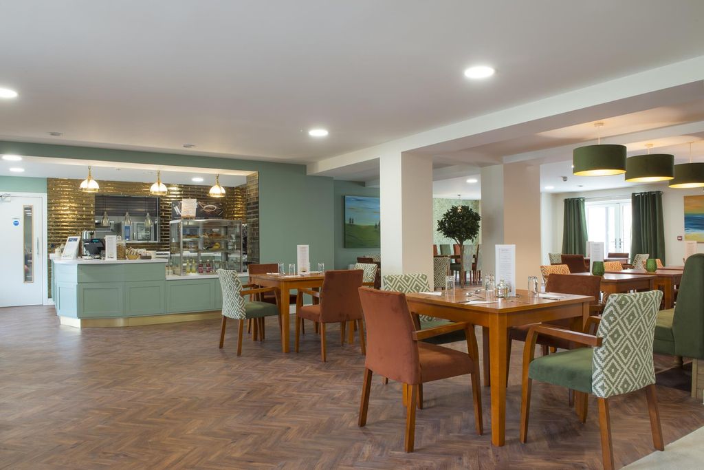 Property photo 1 of 12 Bistro