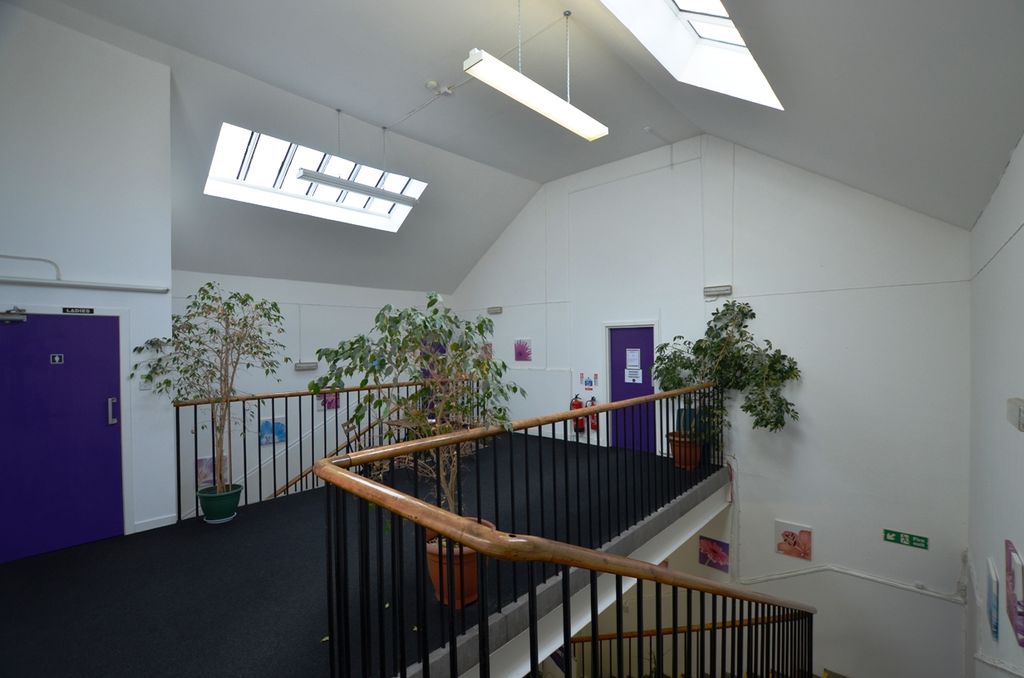 Property photo 3 of 9