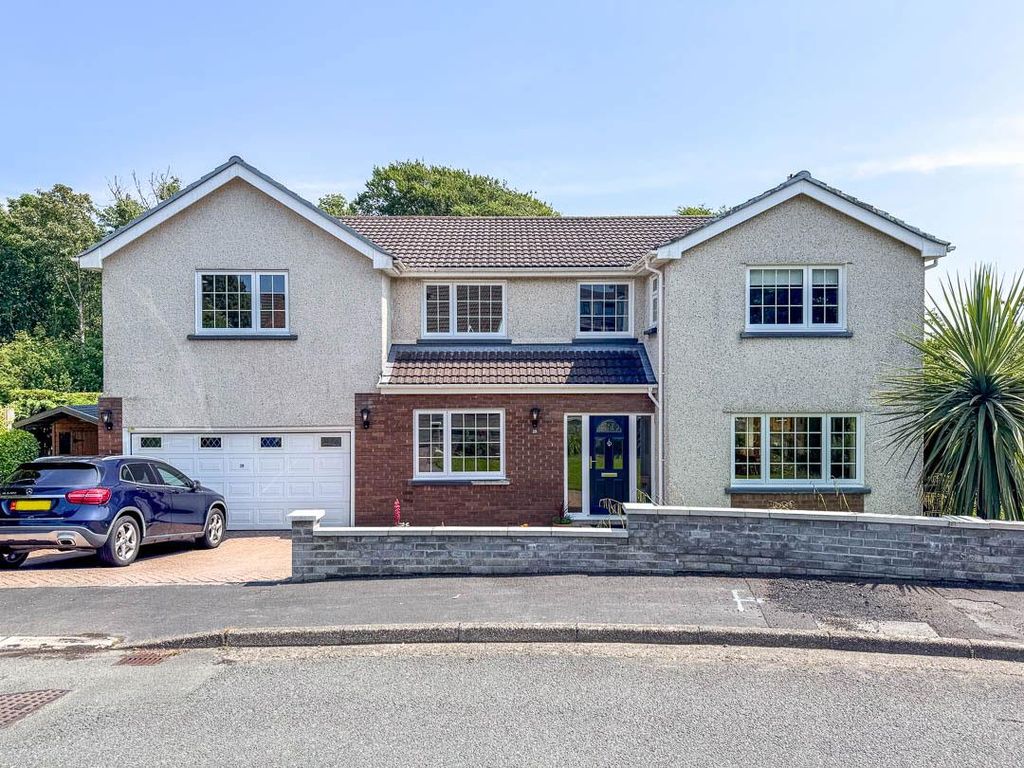 Property photo 1 of 38 28-Vicarage-Park,-Douglas-(23).Jpg