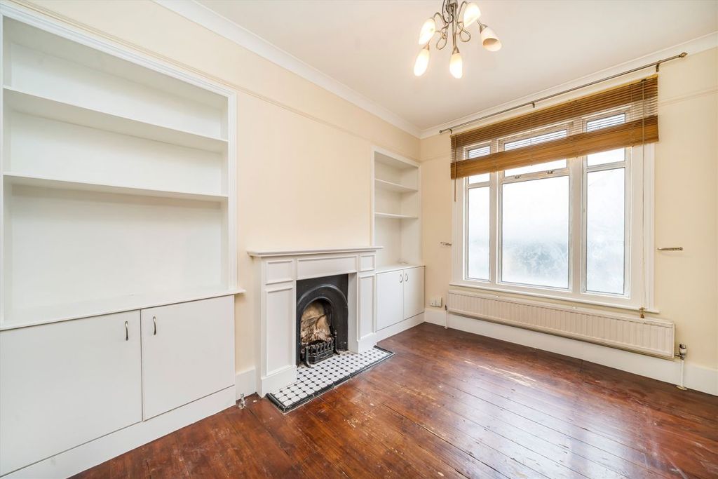 Property photo 2 of 5