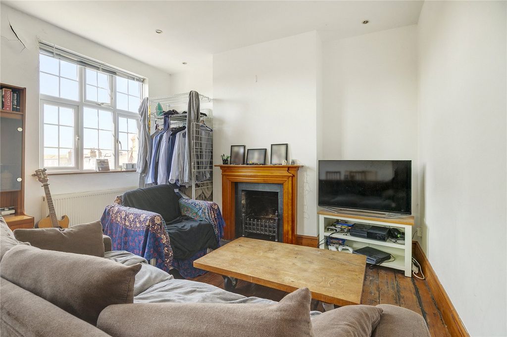 Property photo 2 of 13 Picture No. 01