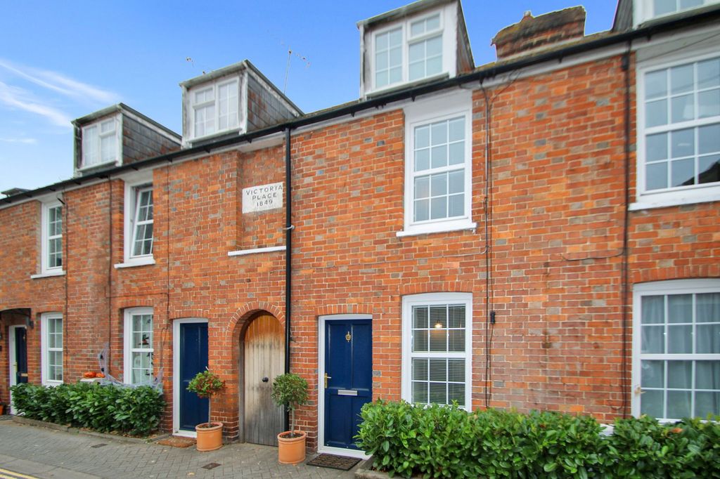 Property photo 1 of 13