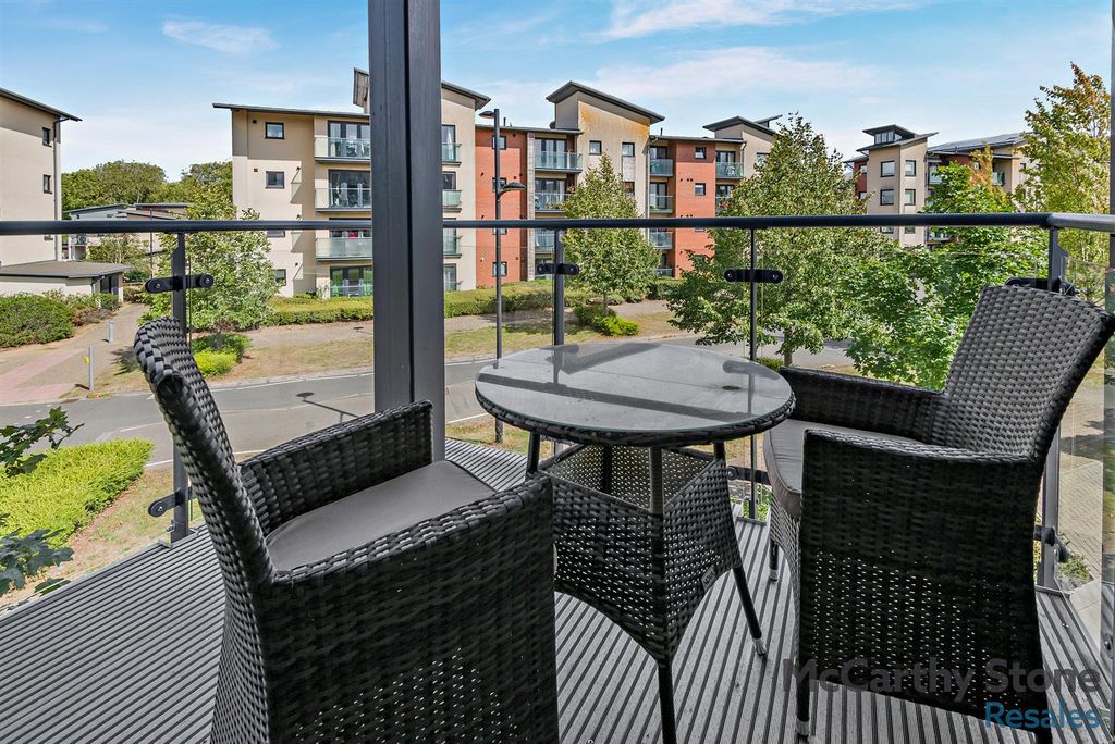 Property photo 3 of 13 Balcony