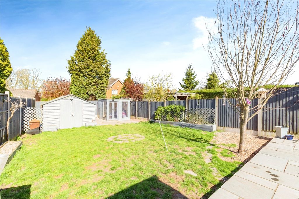 Property photo 3 of 12 Garden