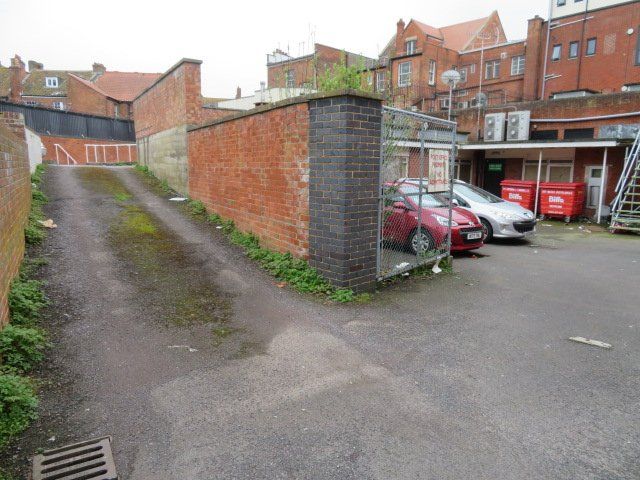 Property photo 3 of 12