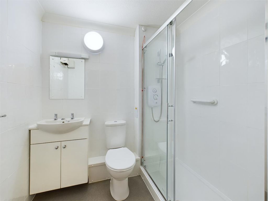 Property photo 2 of 4 Cam03975G0-Pr0020-Still004.Jpg