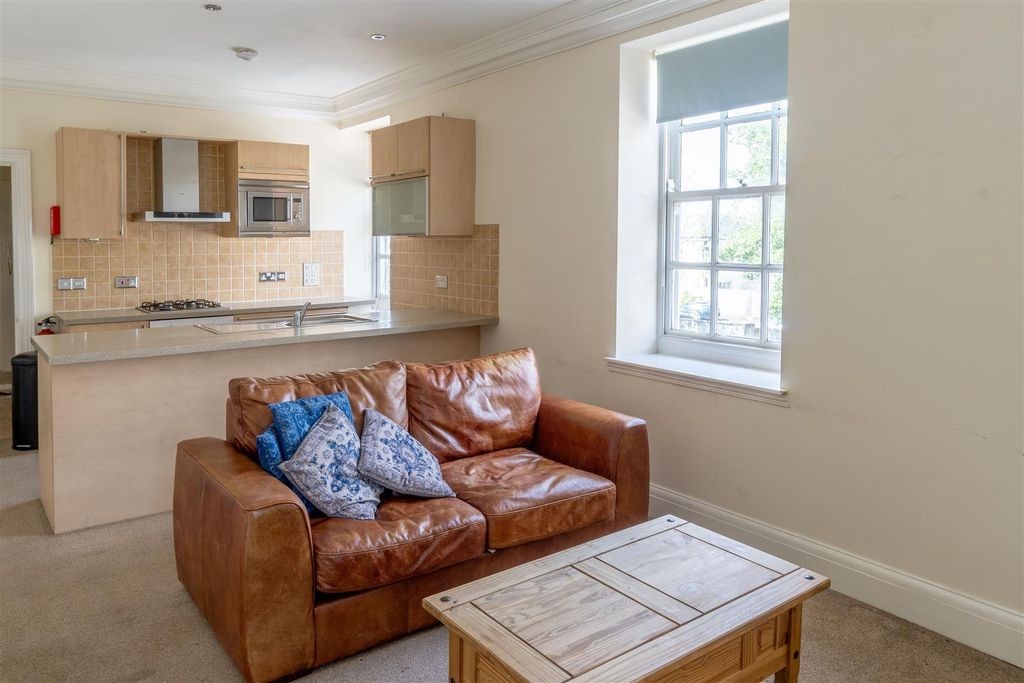 Property photo 2 of 7 Open Plan Living