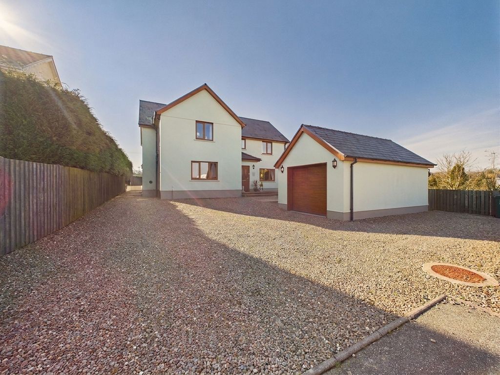 Property photo 1 of 58