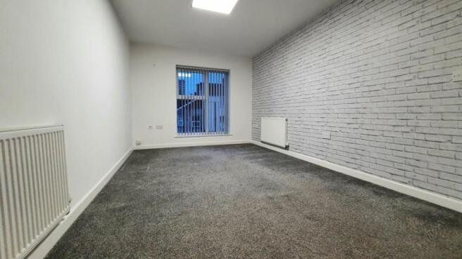 Property photo 3 of 5 Picture No. 05