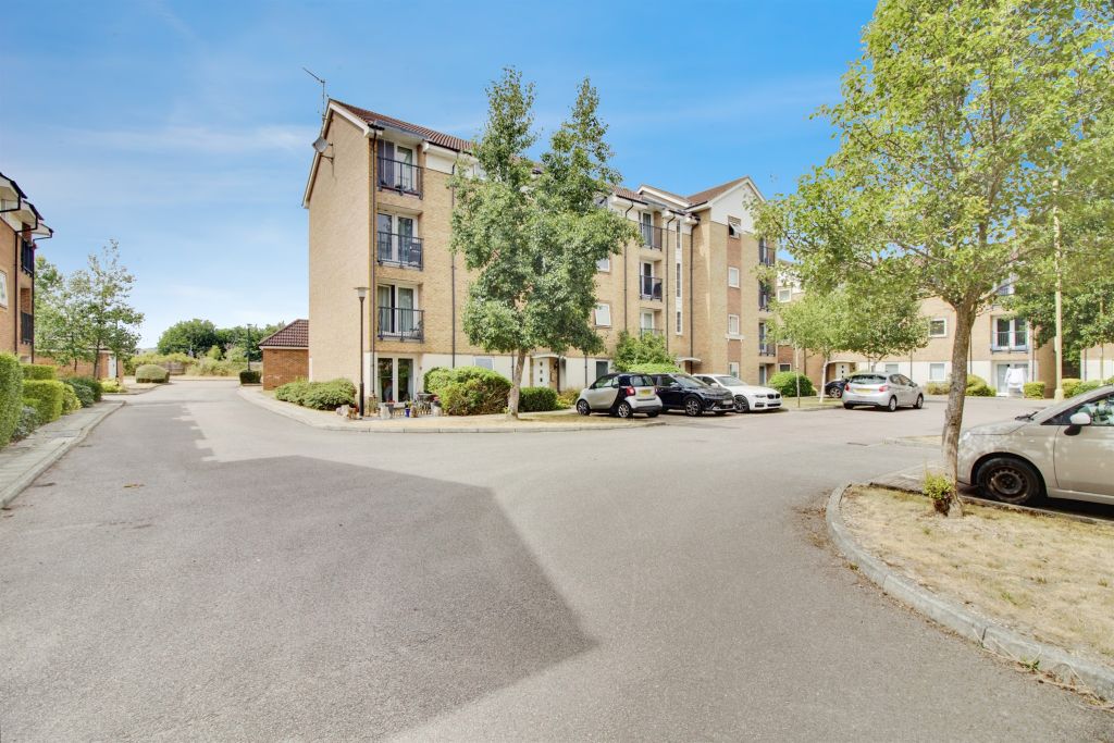 Property photo 1 of 16
