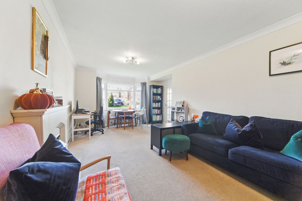 Property photo 2 of 14