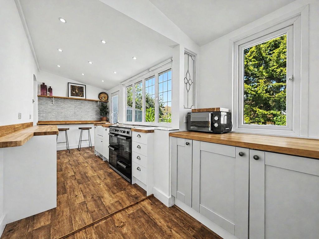 Property photo 1 of 24 Kitchen