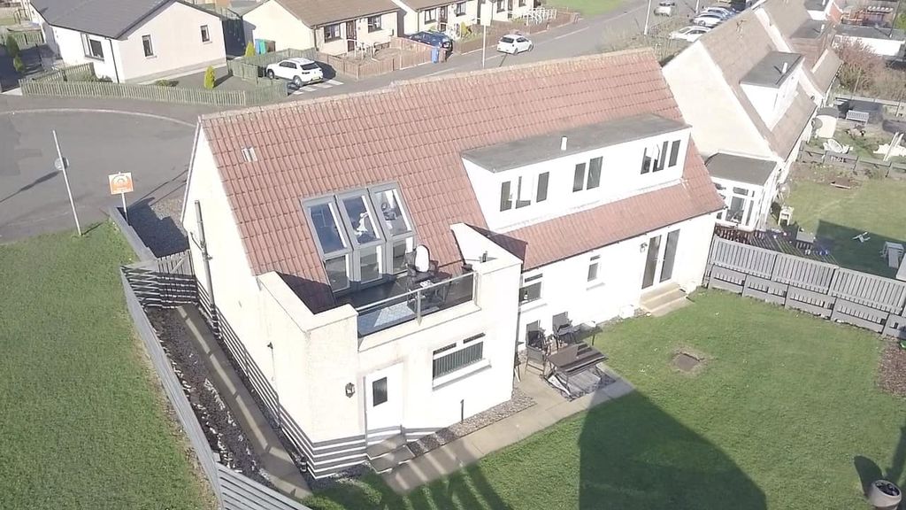 Property photo 1 of 34