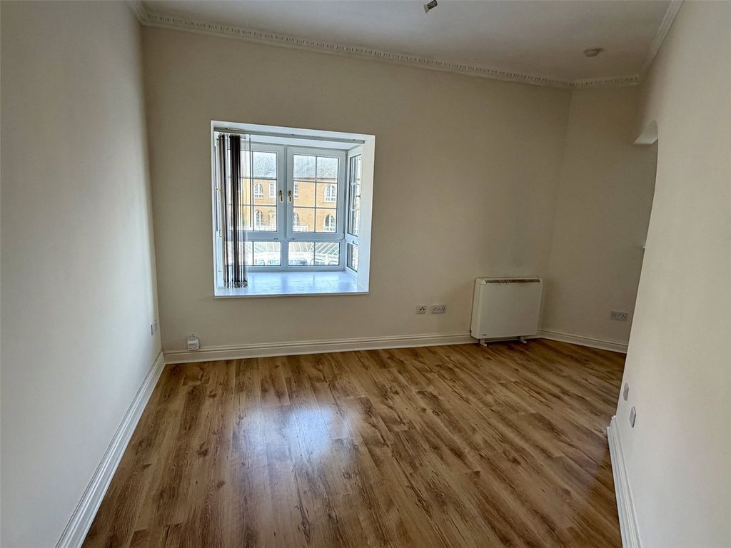 Property photo 3 of 7 Picture No. 01