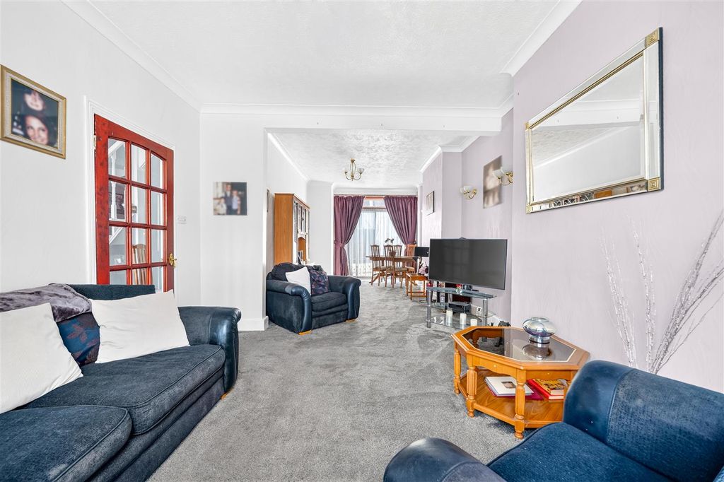 Property photo 3 of 22 03.Jpg