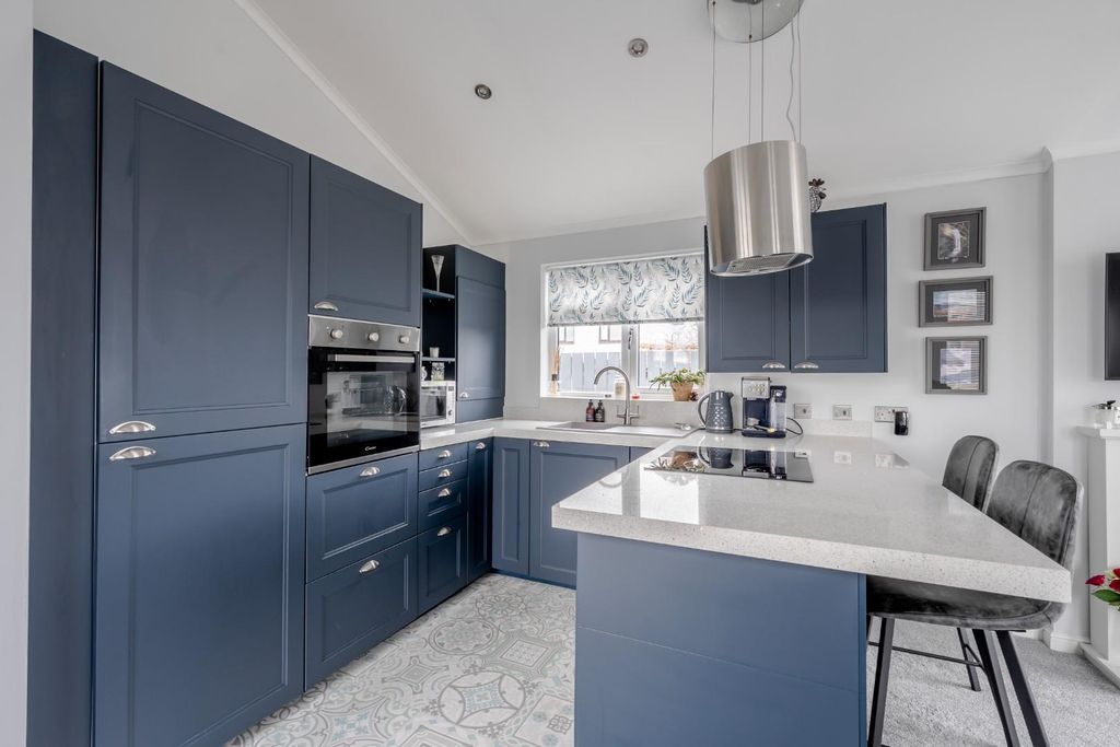 Property photo 2 of 14 Dsc02684-Hdr.Jpg