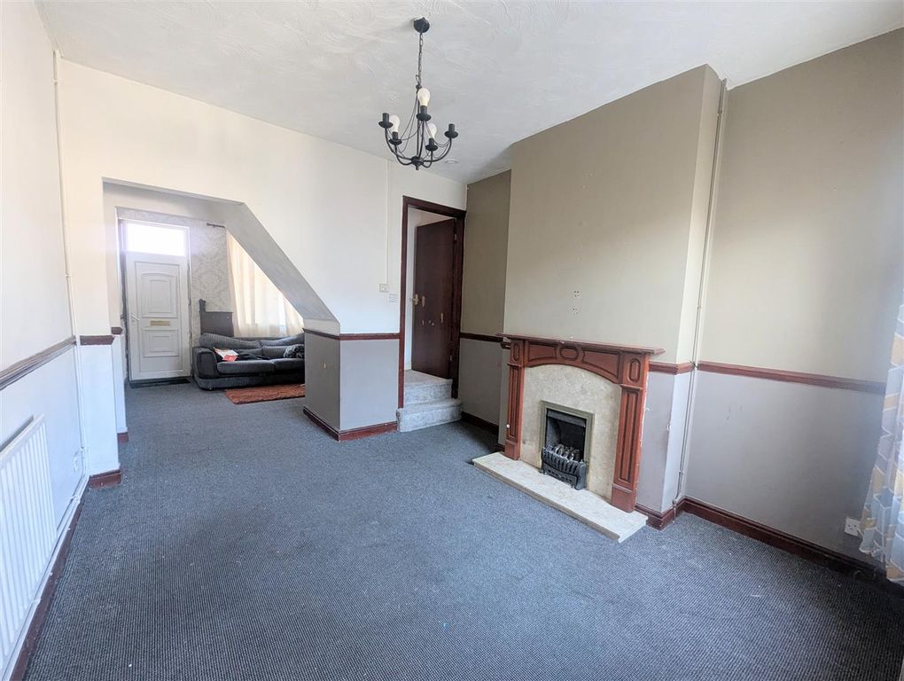 Property photo 1 of 5 1000233335.Jpg