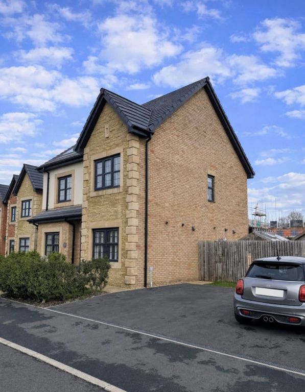 Property photo 2 of 25