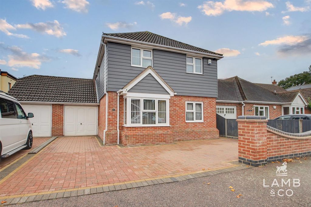 Property photo 1 of 17