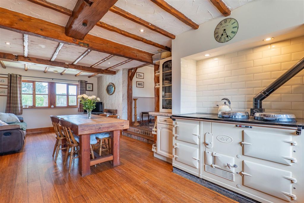 Property photo 2 of 38 Kitchen/Dining Room