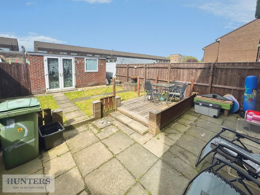 Property photo 2 of 13 Outside Space