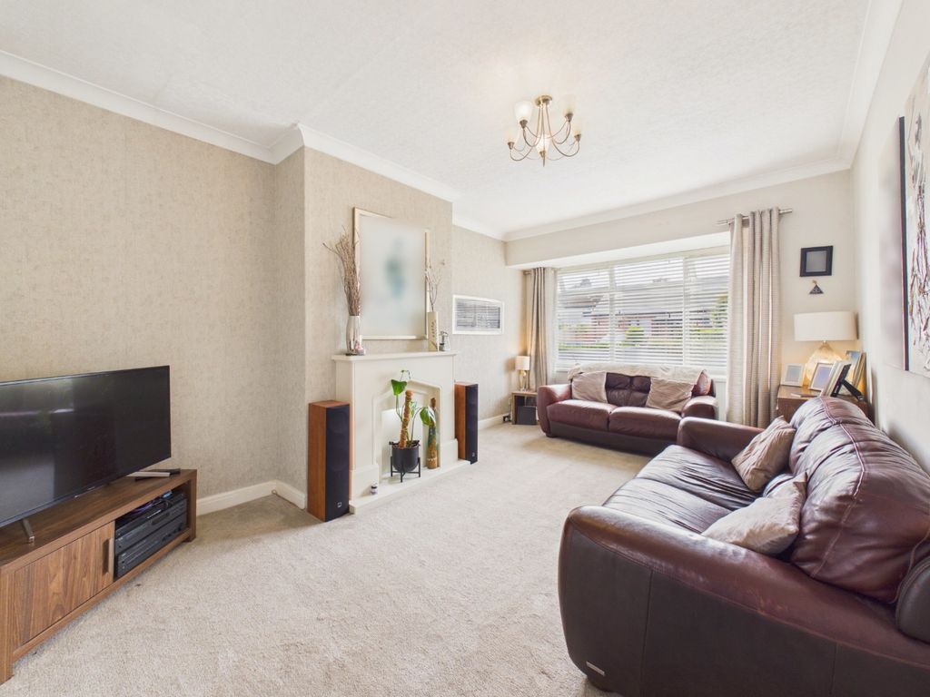 Property photo 3 of 12 5380757