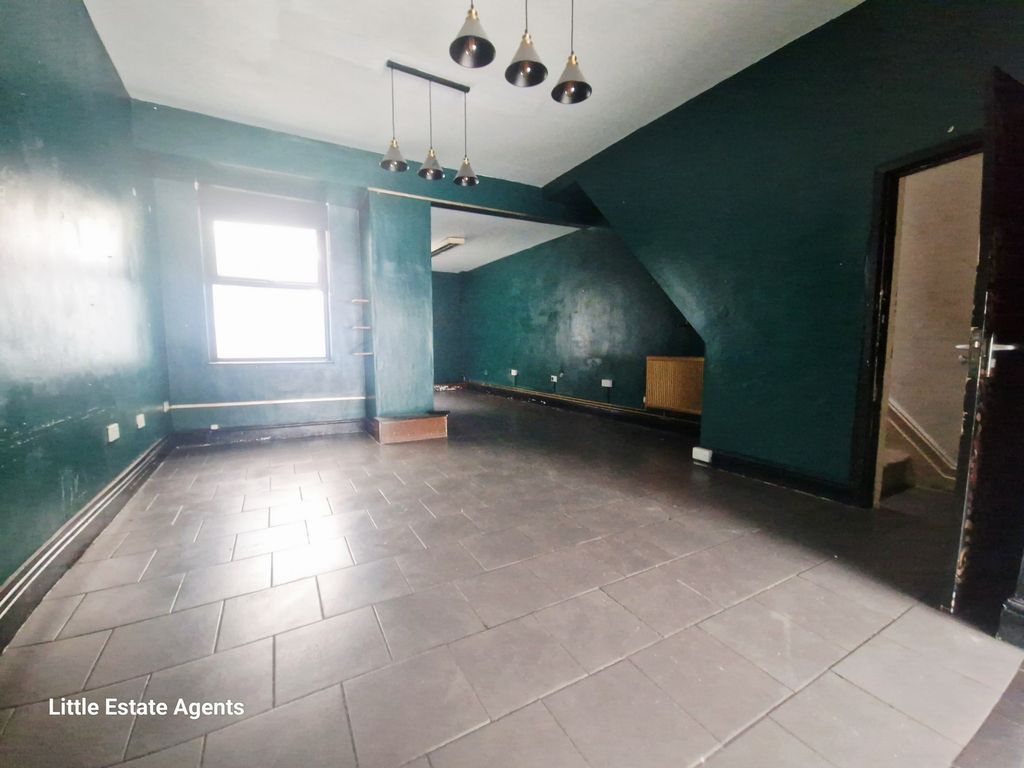 Property photo 2 of 17 Photo 2
