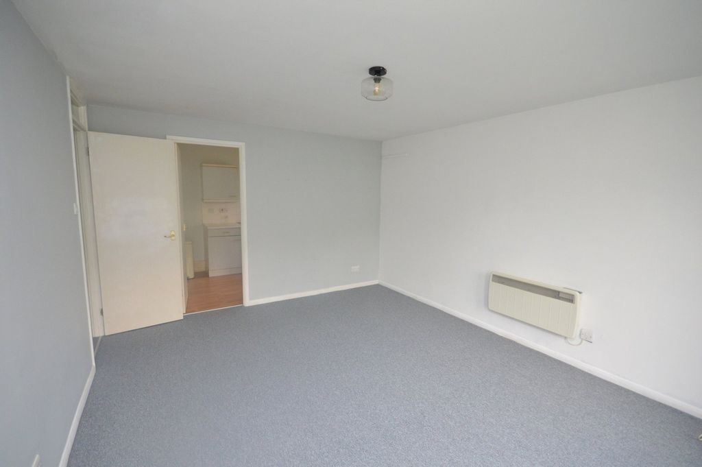 Property photo 3 of 10 Picture No. 16