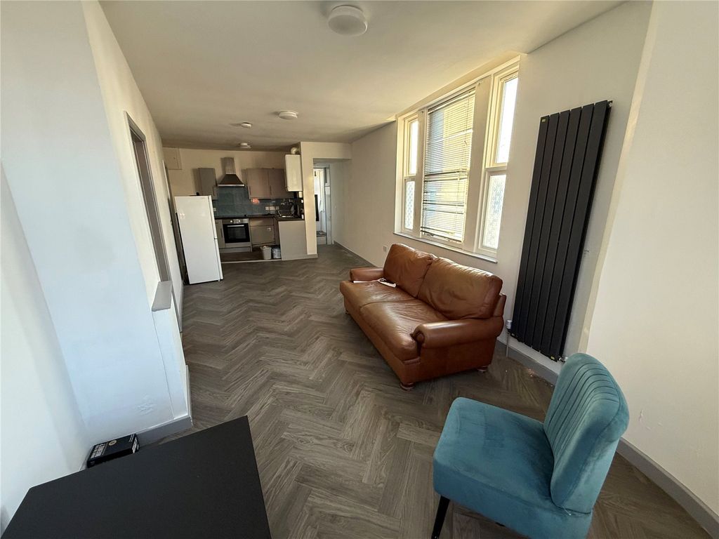 Property photo 2 of 11 Picture No. 10