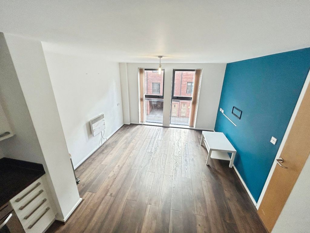 Property photo 3 of 18 Internal