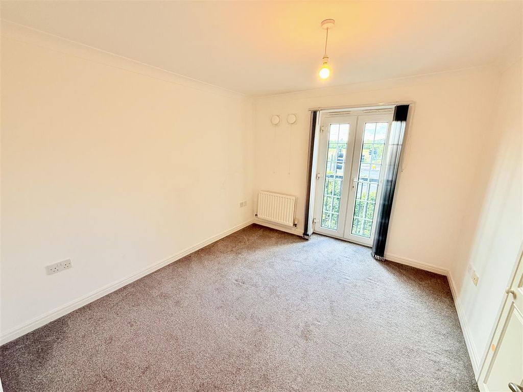 Property photo 3 of 13 Tempimagechzmj8.Jpg