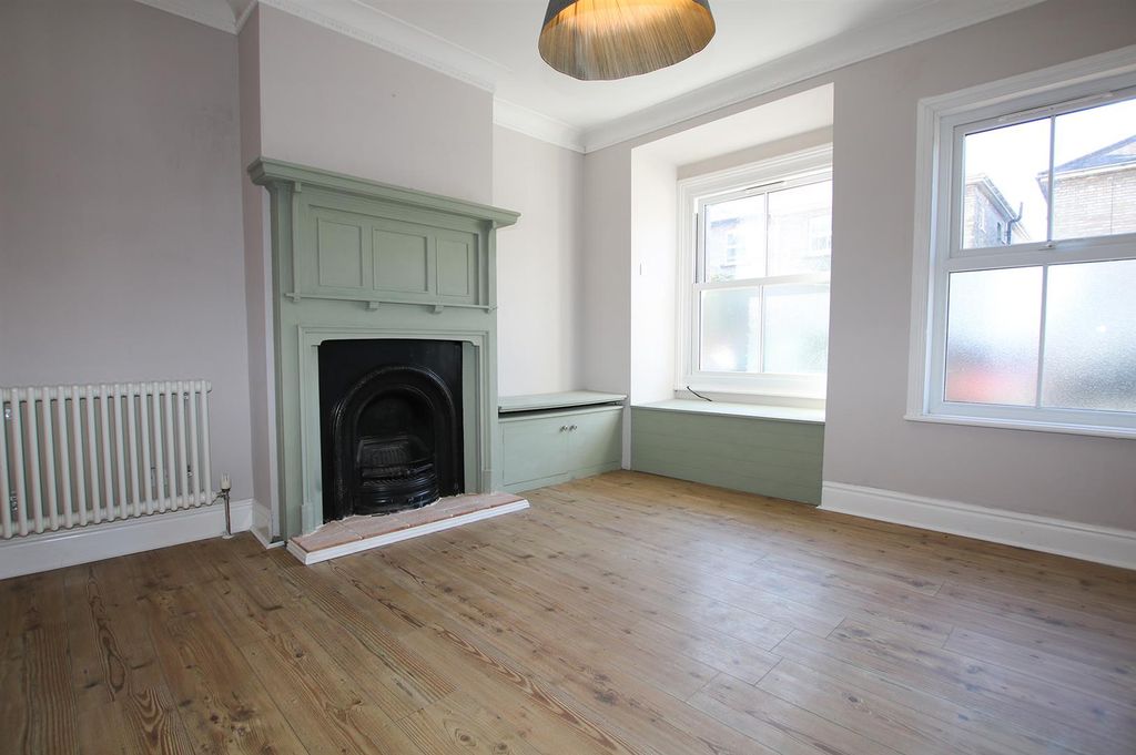 Property photo 2 of 14 Img_2474.Jpg