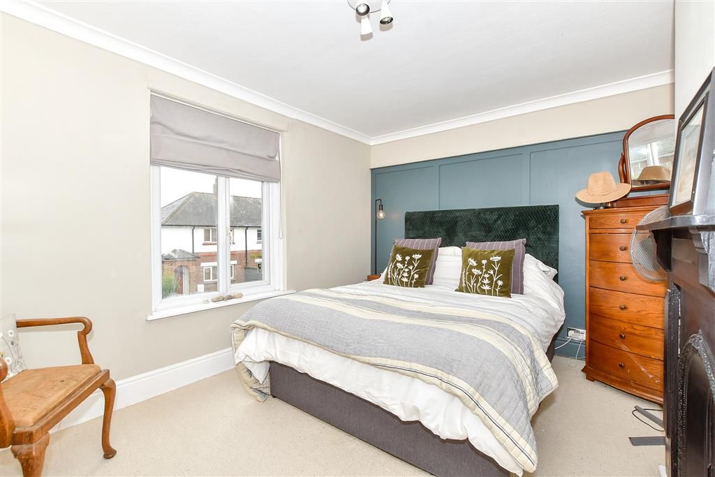 Property photo 3 of 11 Bedroom 1