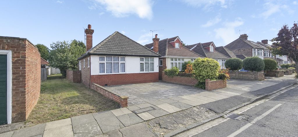 Property photo 1 of 20