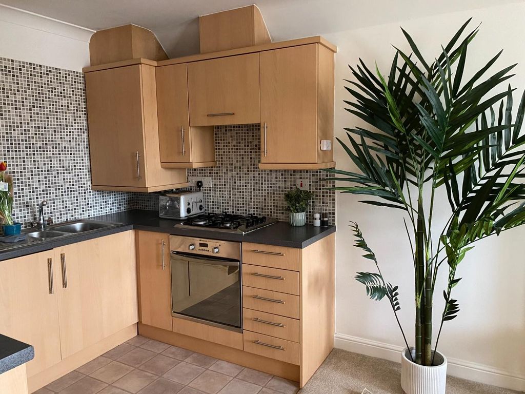 Property photo 3 of 12 Img_5921.Jpg