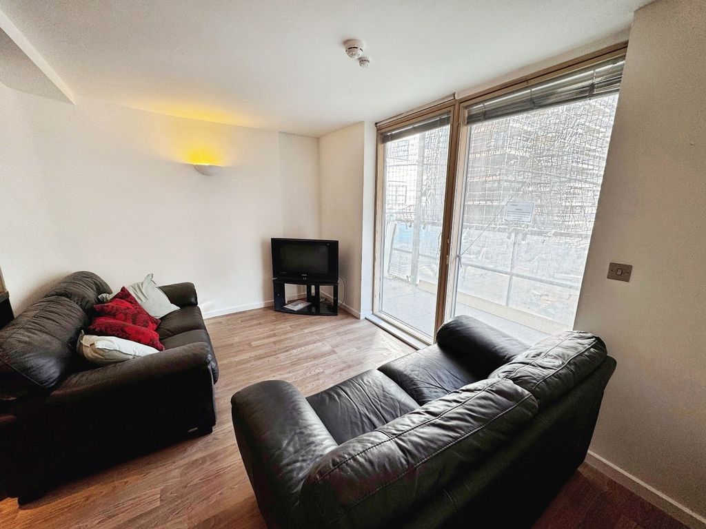 Property photo 3 of 9 Picture No. 33