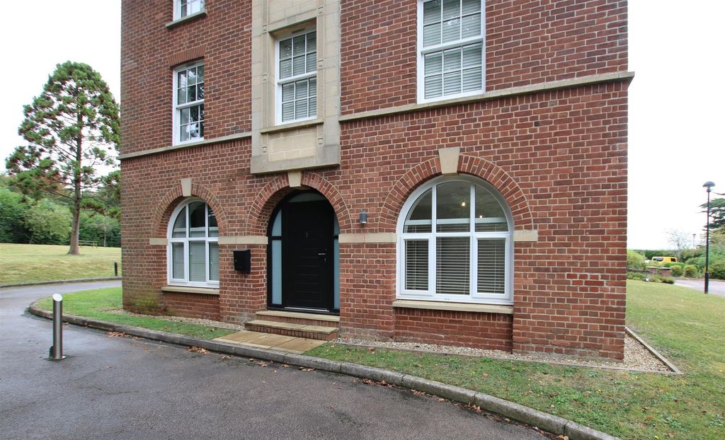 Property photo 1 of 10 Front 2.Jpg