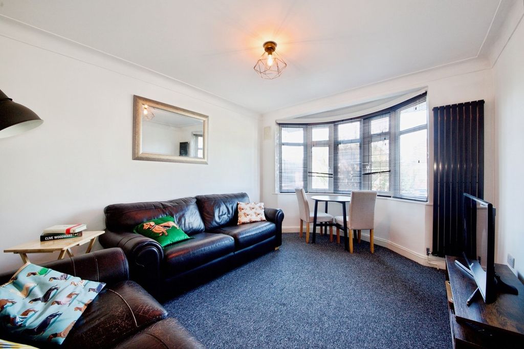 Property photo 2 of 12 2