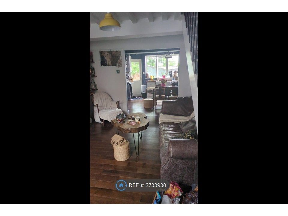 Property photo 2 of 9 Living Room