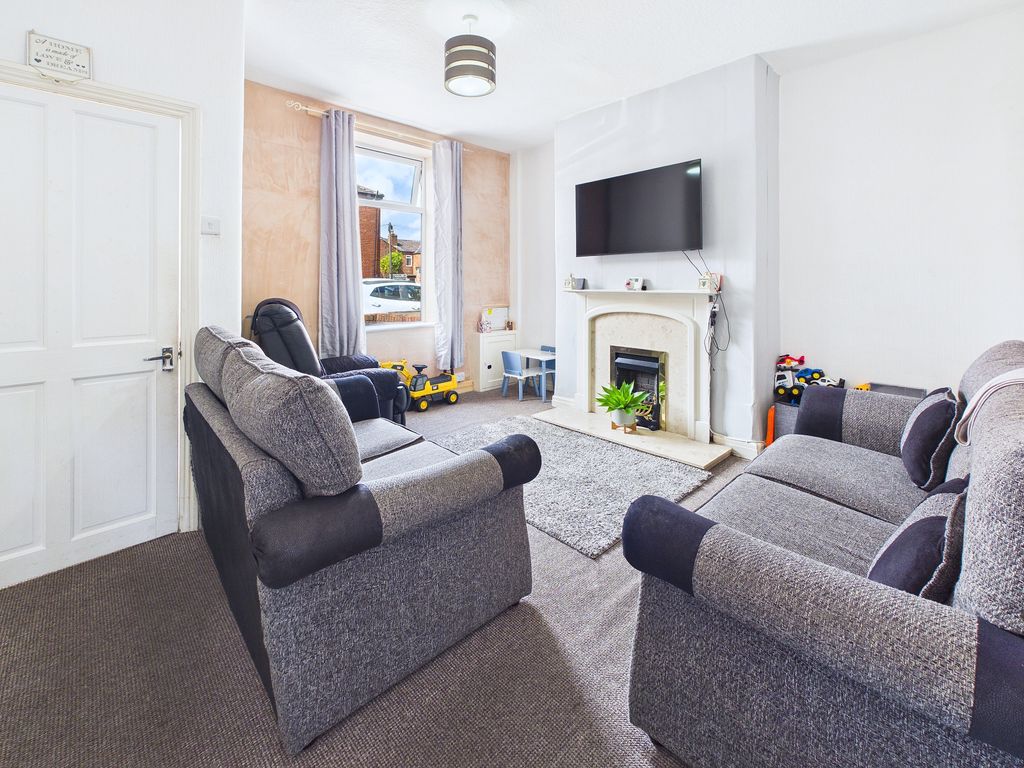 Property photo 2 of 18