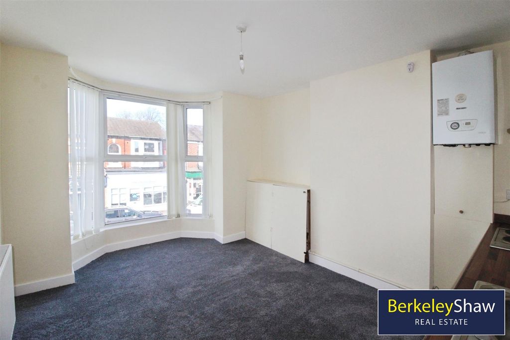 Property photo 3 of 9 Kitchen/Diner