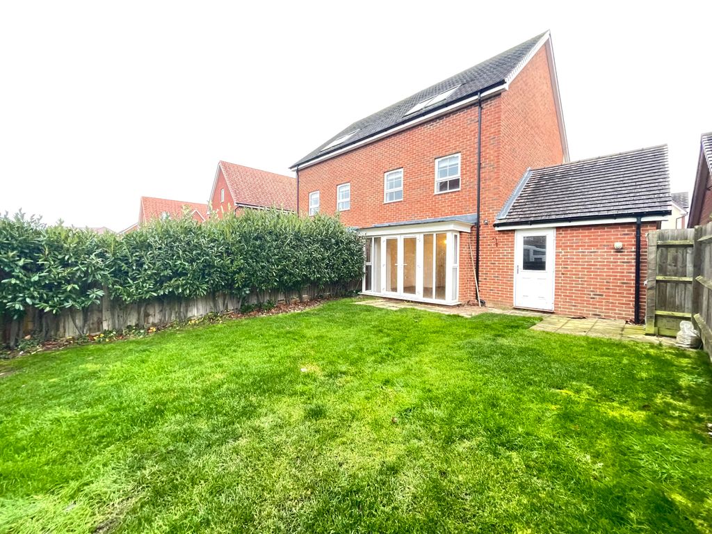 Property photo 2 of 20 Exterior