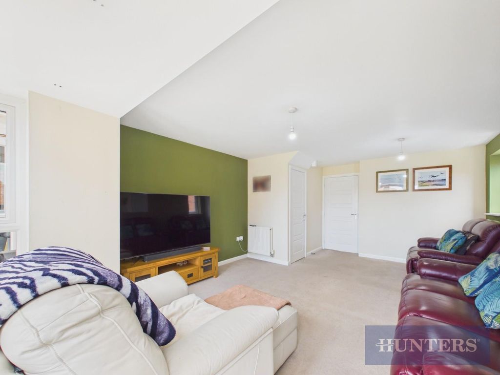 Property photo 3 of 17 Cam03444G0-Pr0046-Still002.Jpg