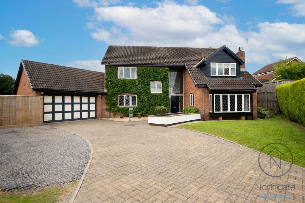 Property photo 1 of 31