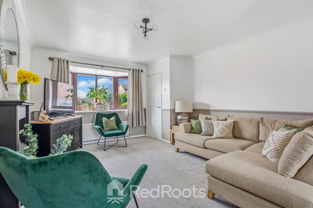 Property photo 3 of 28 4958804