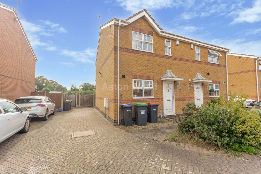 Property photo 1 of 9